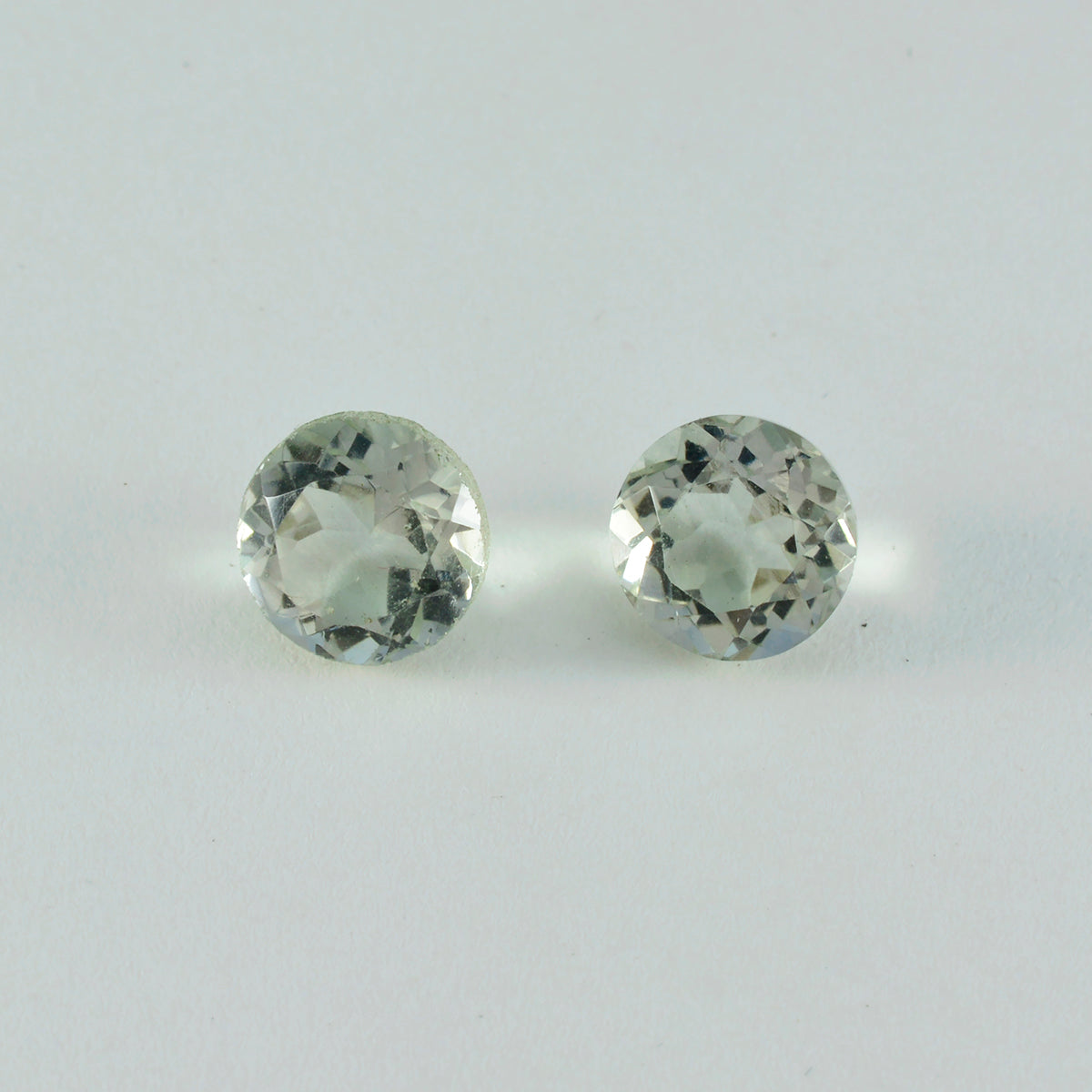 Green Amethyst 1PC Large 11x11 MM Round Faceted Green Fine Semi Precious Gems Immagine principale del prodotto