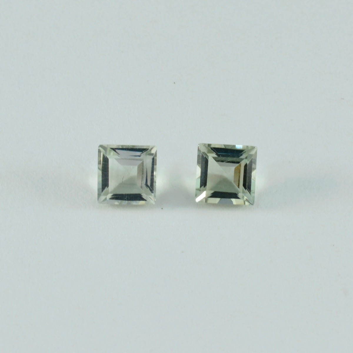 Green Amethyst 1PC Large 11x11 MM Square Faceted Green Fine Semi Precious Gems Immagine principale del prodotto