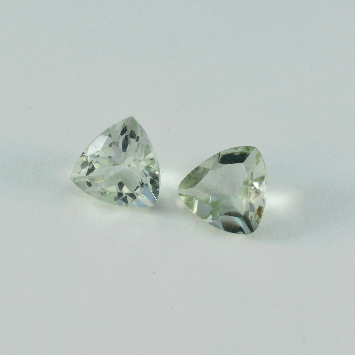 Green Amethyst 1PC Chunky 14x14 MM Triangle Faceted Green Genuine Semi Precious Loose Gemstones Hoofdafbeelding