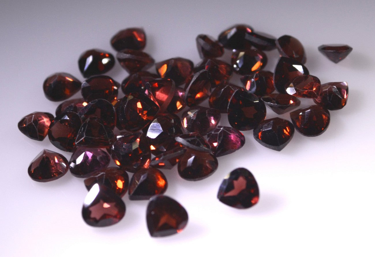 Garnet 1PC Medium 9x9 MM Heart Faceted Red Lustrous Semi Precious Gems