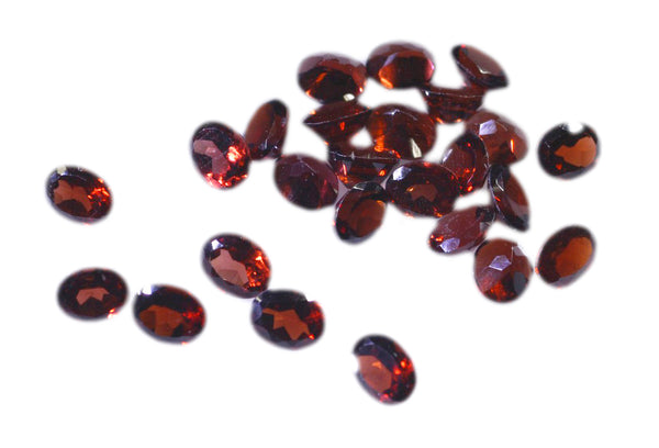 Garnet 1PC Medium 7x10 MM Oval Faceted Red Luster Semi Precious Loose Gems