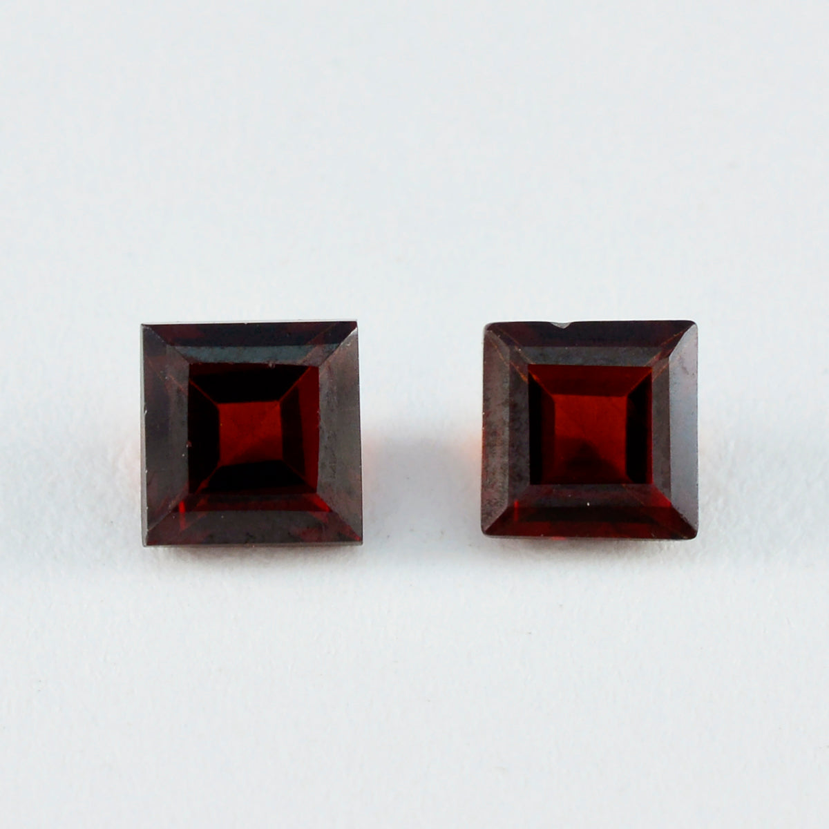 Garnet 1PC Chunky 15x15 MM Square Faceted Red Superior Semi Precious Loose Gemstone