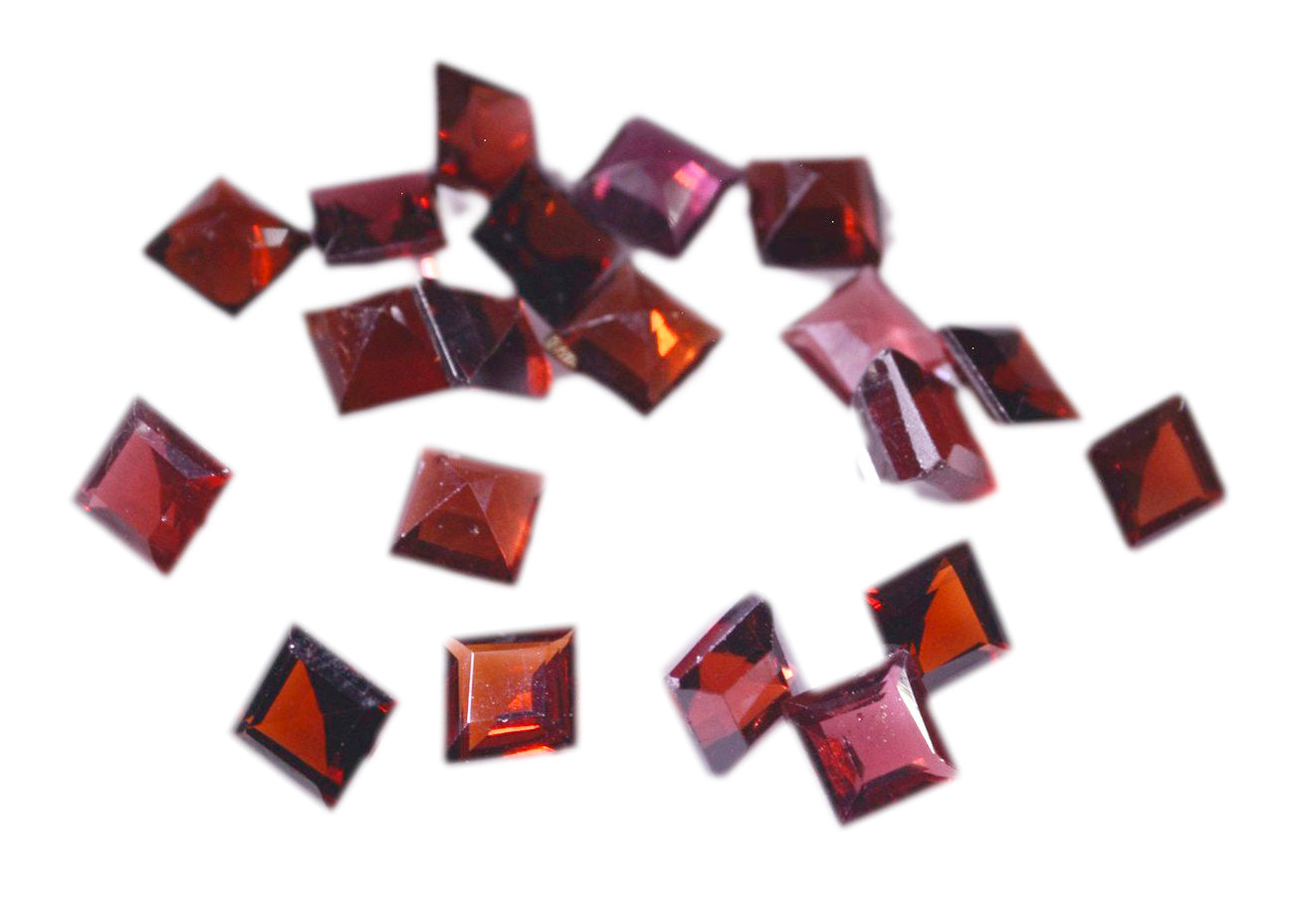 Garnet 1PC Small 8x8 MM Square Faceted Red Luster Semi Precious Loose Gemstones