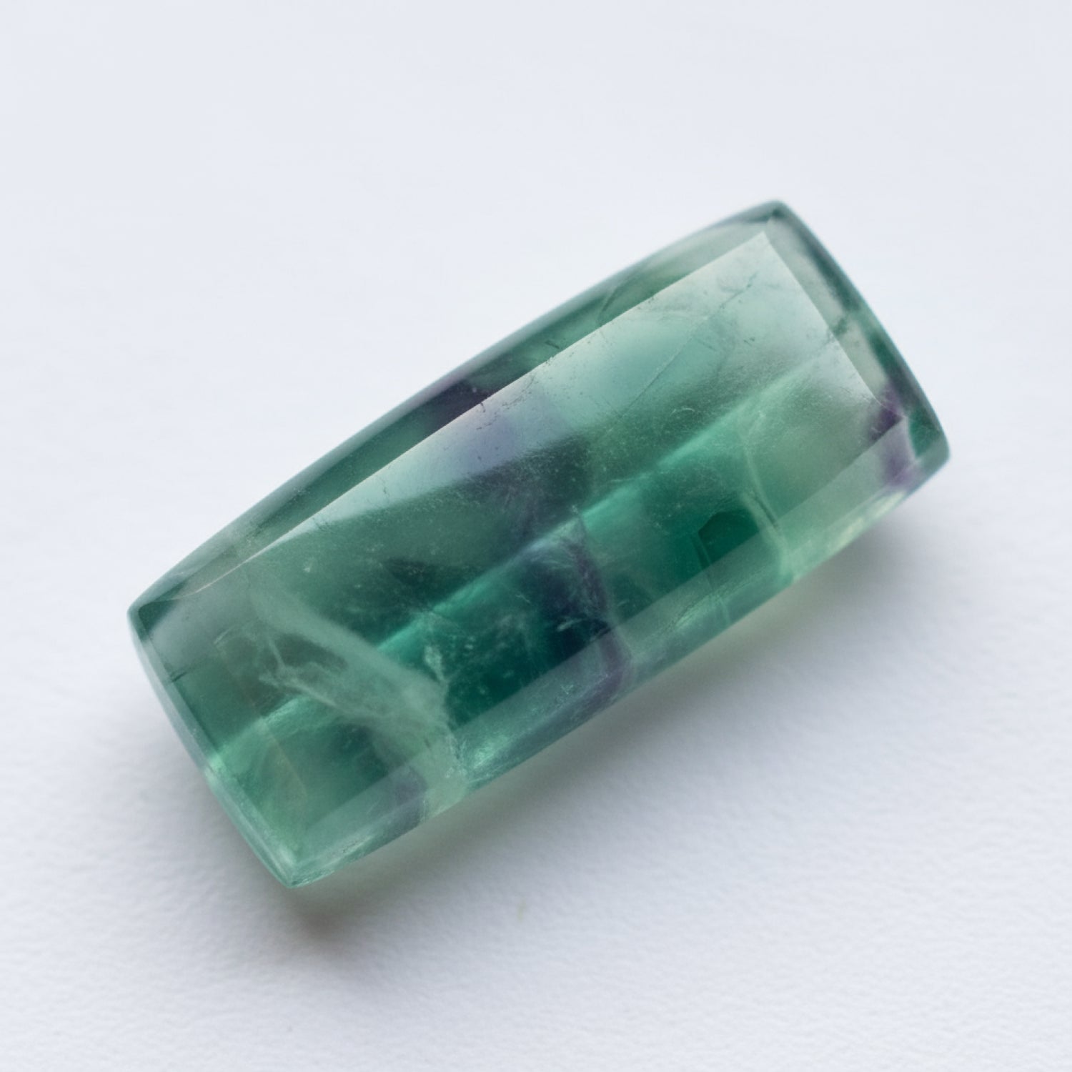 Grüner Fluorit, 1 Stück, mittelgroß, 7 x 14 mm, Baguette-Cabochon, grün, funkelnder Halbedelstein, loser Edelstein