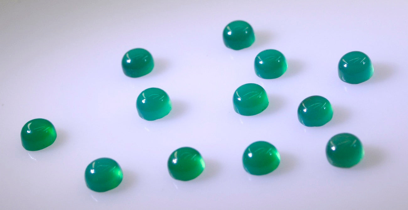 Green Onyx 10PC Tiny 4x4 MM Round Cabochon Green Polished semi Precious Loose Gemstones