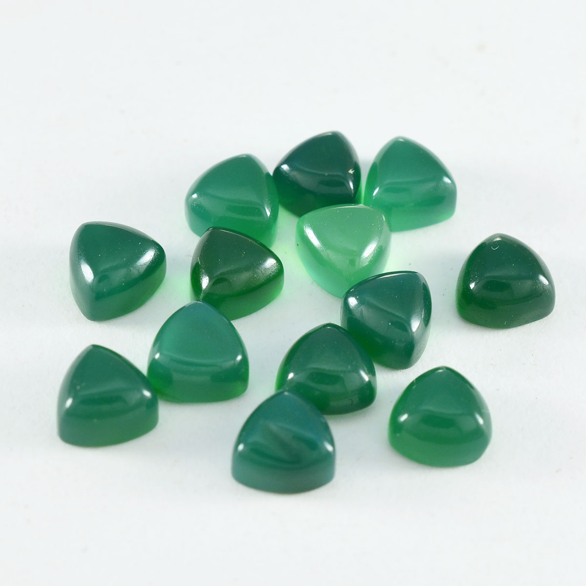 Green Onyx 1PC Small 7x7 MM Triangle Cabochon Green Superior semi Precious Loose Gemstone Immagine principale del prodotto