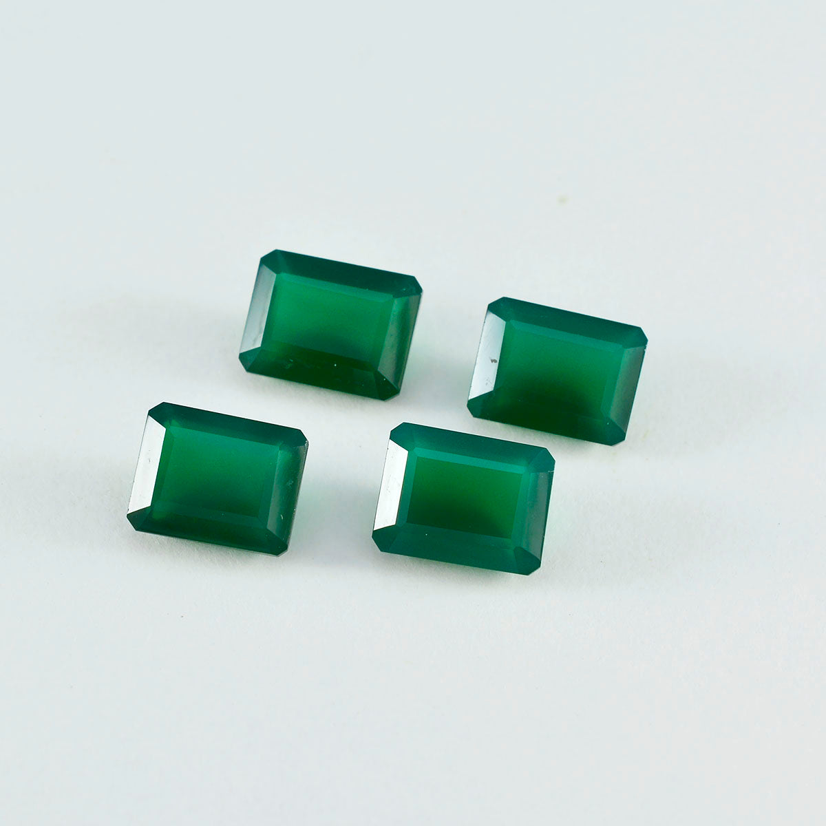 Green Onyx 1PC Medium 7x10 MM Emerald Faceted Green Pure Semi Precious Loose Gemstones Hoofdafbeelding