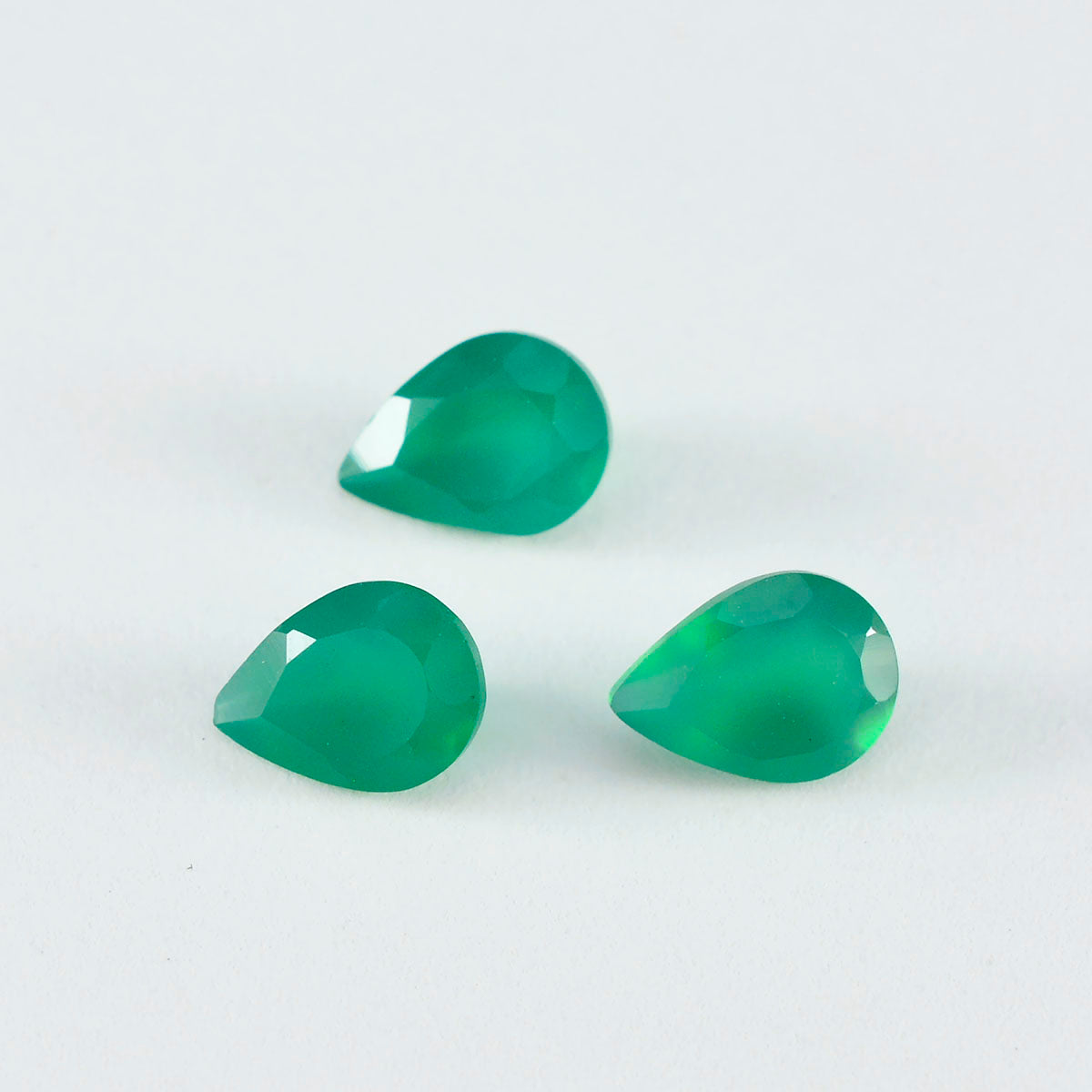 Green Onyx 1PC Medium 8x10 MM Pear Faceted Green Splendid Semi Precious Loose Gemstone Hoofdafbeelding