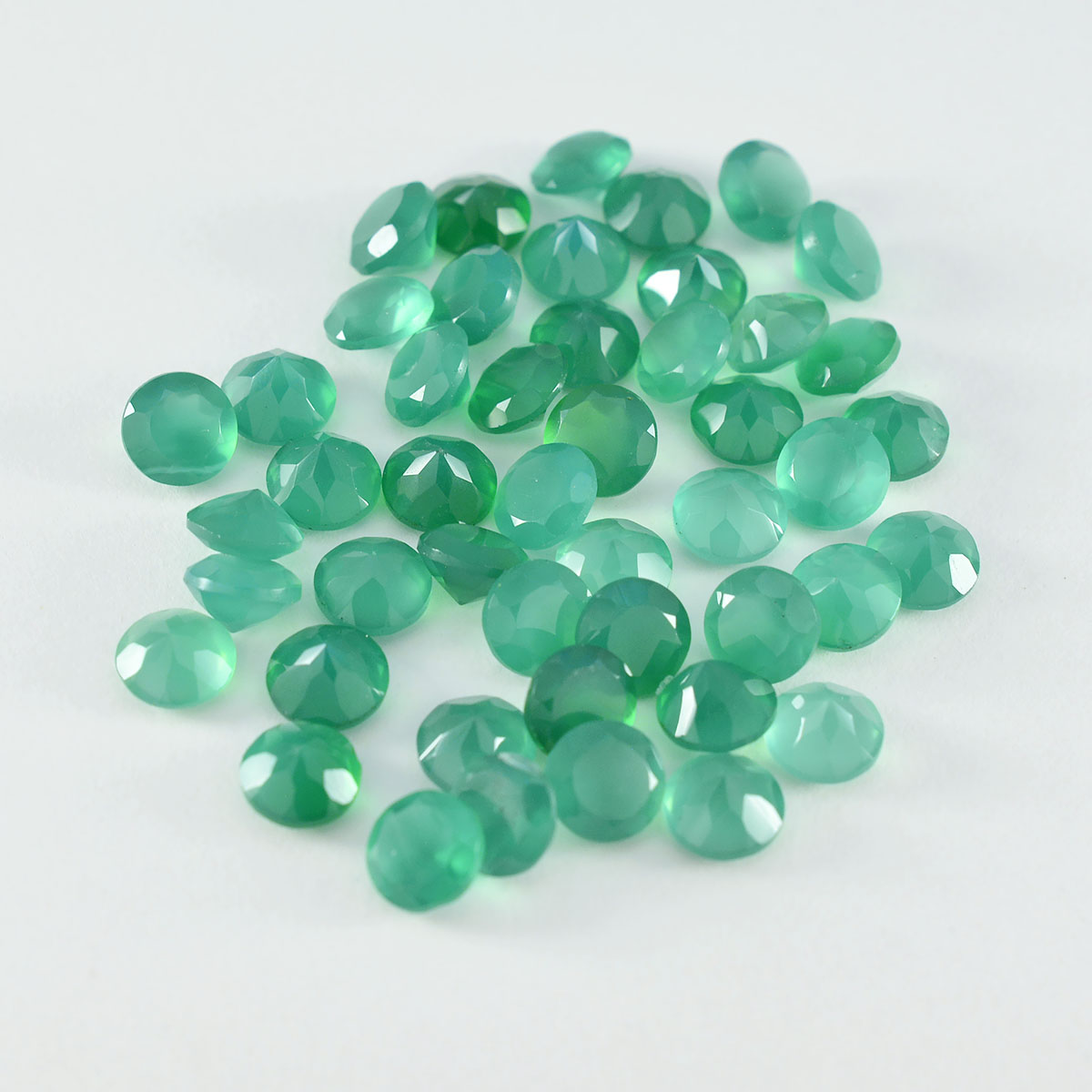 Green Onyx 10PC Tiny 5x5 MM Round Faceted Green Sparkling Semi Precious Gems Huvudsaklig produktbild