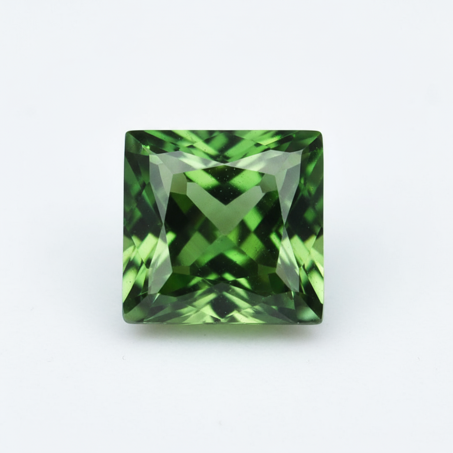 Green Tourmaline 1PC Tiny 6x6 MM Square Faceted Green Polished Semi Precious Loose Gemstones Image principale du produit