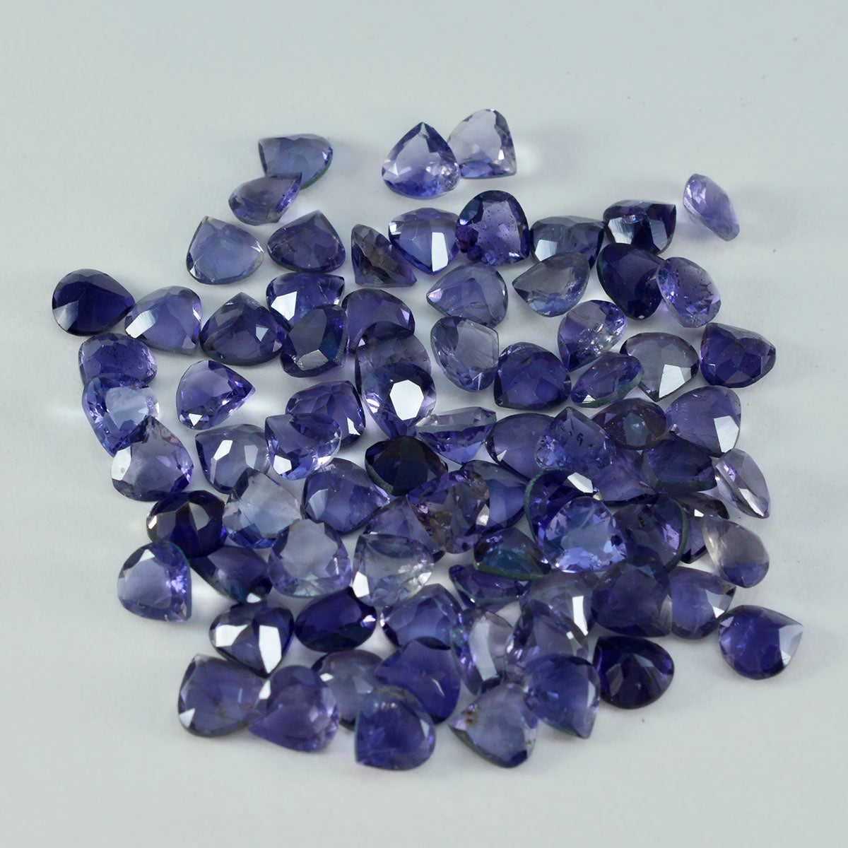 Iolite 1PC Tiny 5x5 MM Heart Faceted Blue Sparkling Semi Precious Loose Gemstone Immagine principale del prodotto