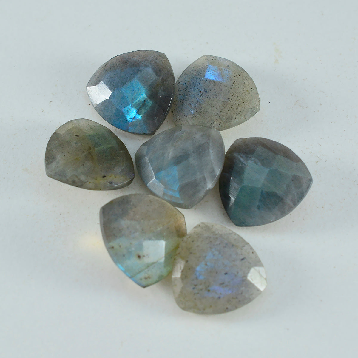 Labradorite 1PC Small 8x8 MM Triangle Faceted Gray Luster Semi Precious Loose Gemstones メイン画像
