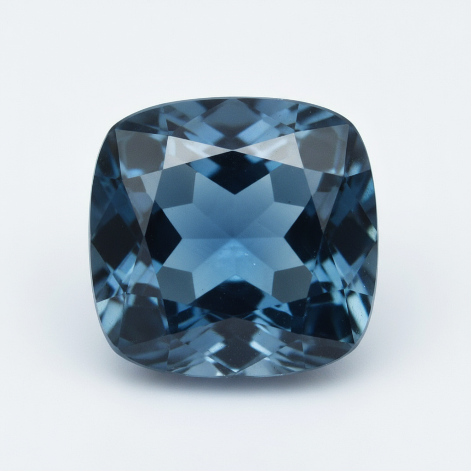 London Blue topaz 1PC Large 11x11 MM Cushion Faceted Blue Fine Semi Precious Loose Gemstone Huvudsaklig produktbild