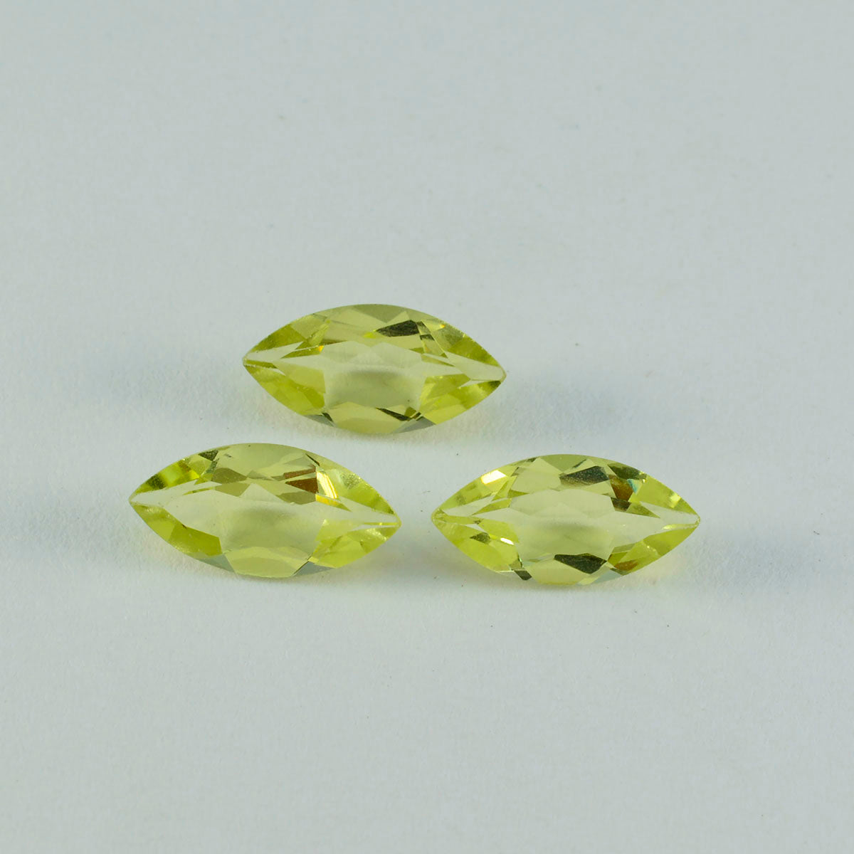 Lemon Quartz 1PC Large 10x12 MM Oval Faceted Yellow Sparkling Semi Precious Loose Gemstone Immagine principale del prodotto