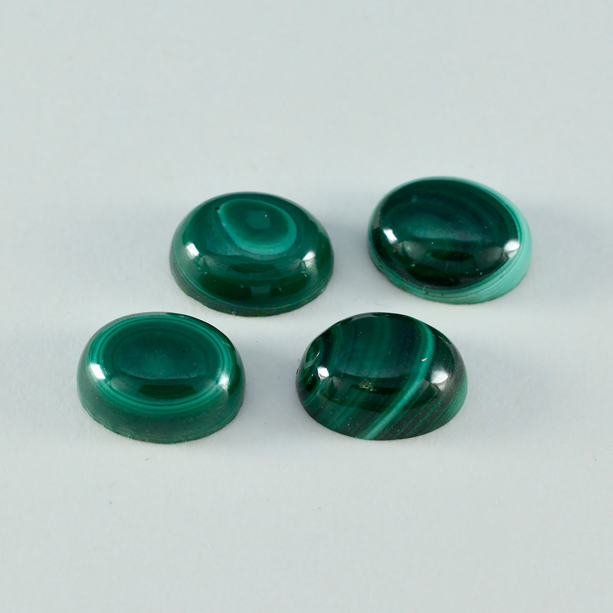 Malachite 1PC Small 6x8 MM Oval Cabochon Green Lustrous semi Precious Semi Precious Gemstone Huvudsaklig produktbild