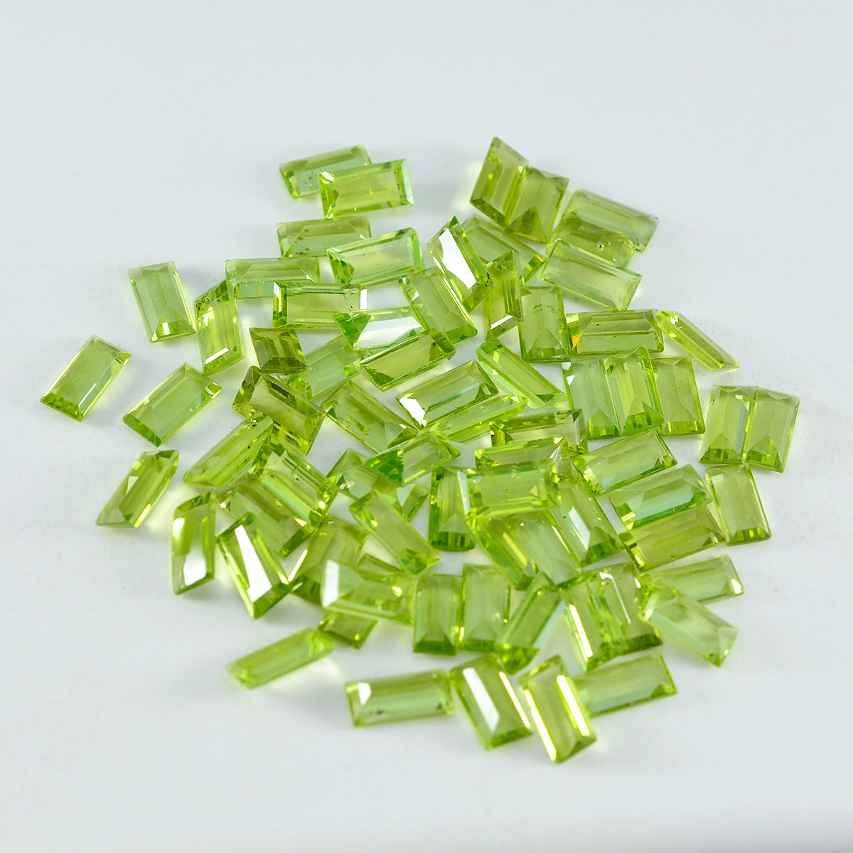 Peridot 1PC Medium 7x14 MM Baguette Faceted Green Shine Semi Precious Loose Gemstones