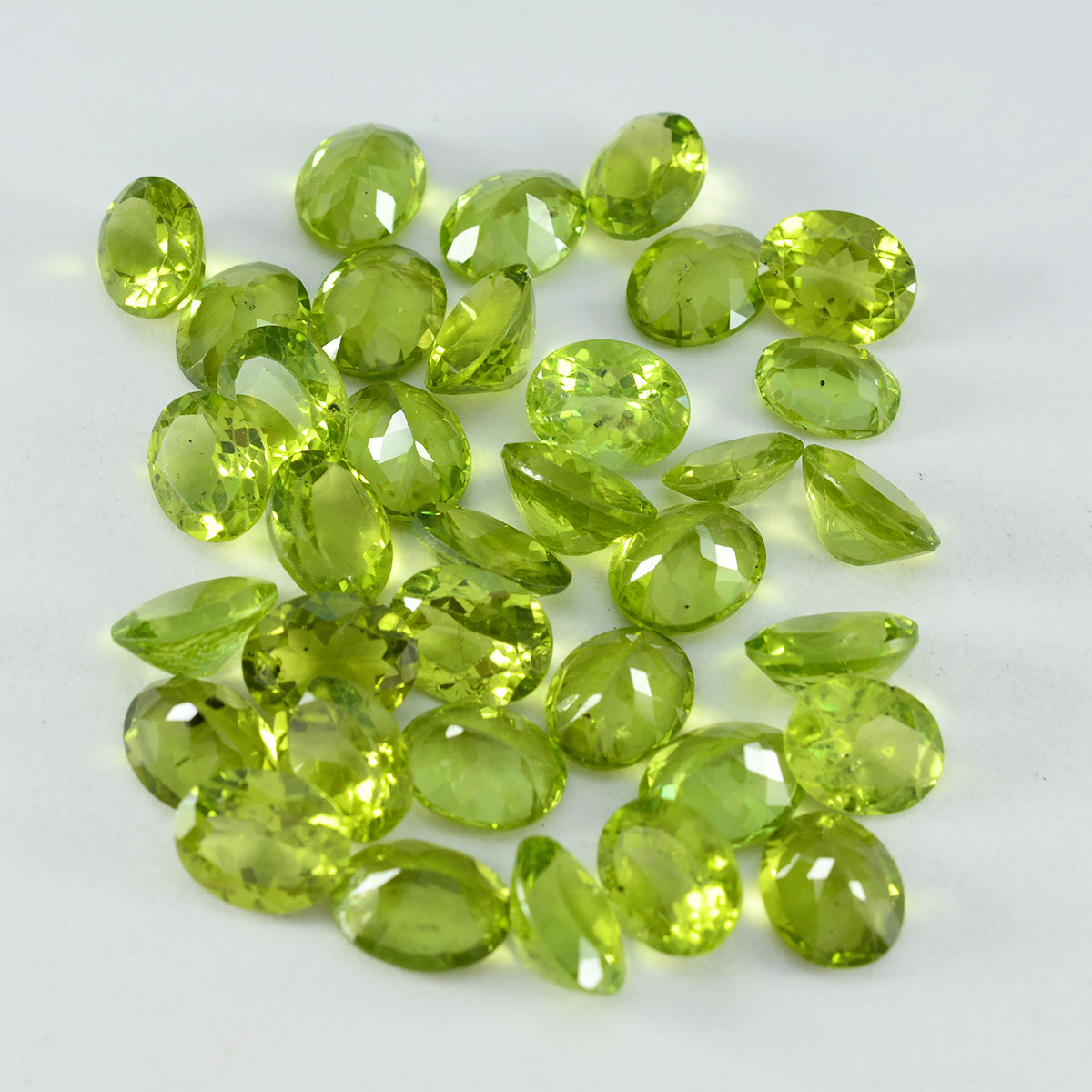 Peridot 1PC Small 6x9 MM Oval Faceted Green Brilliant Semi Precious Loose Gemstones