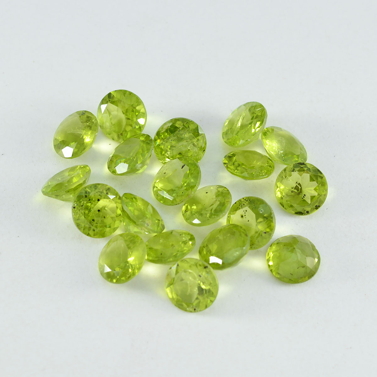 Peridot 1PC Small 8x8 MM Round Faceted Green Luster Semi Precious Loose Gemstones