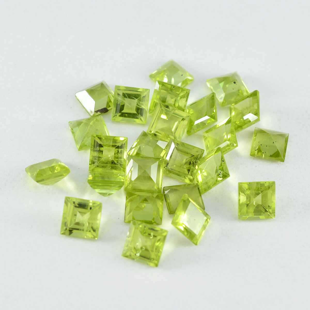 Peridot 1PC Tiny 5x5 MM Square Faceted Green Sparkling Semi Precious Gems