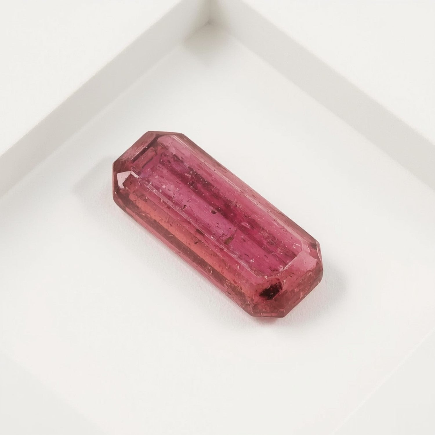 Pink Tourmaline 1PC Small 6x12 MM Baguette Faceted Pink Brilliant Semi Precious Loose Gemstones Image secondaire du produit