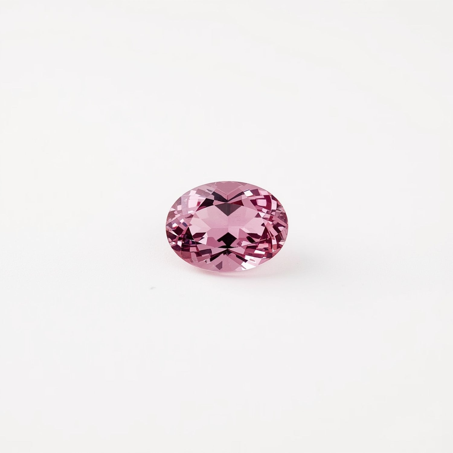Pink Tourmaline 1PC Tiny 4x6 MM Oval Faceted Pink Pure Semi Precious Loose Gemstones Hoofdafbeelding