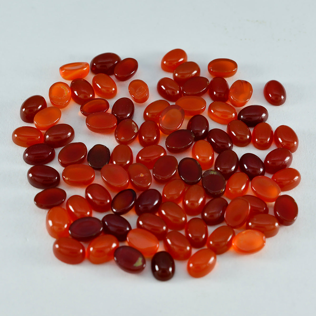 Red Onyx 10PC Tiny 4x6 MM Oval Cabochon Red Fine semi Precious Gems Immagine principale del prodotto