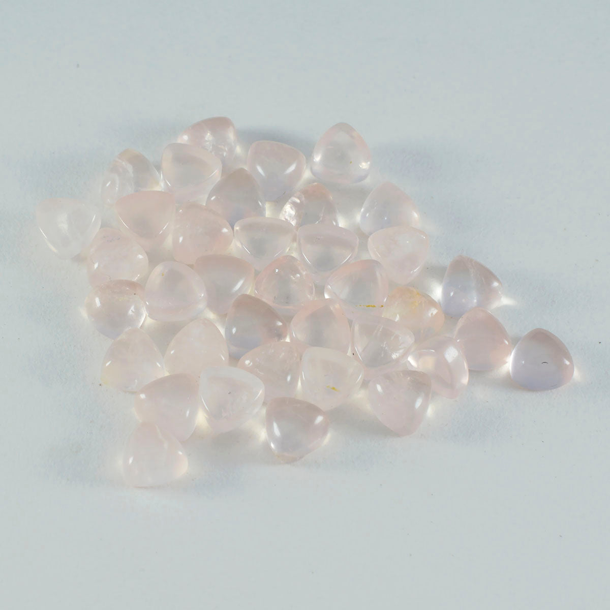 Rose Quartz 10PC Tiny 4x4 MM Triangle Cabochon Pink Fine semi Precious Loose Gemstone Image principale du produit