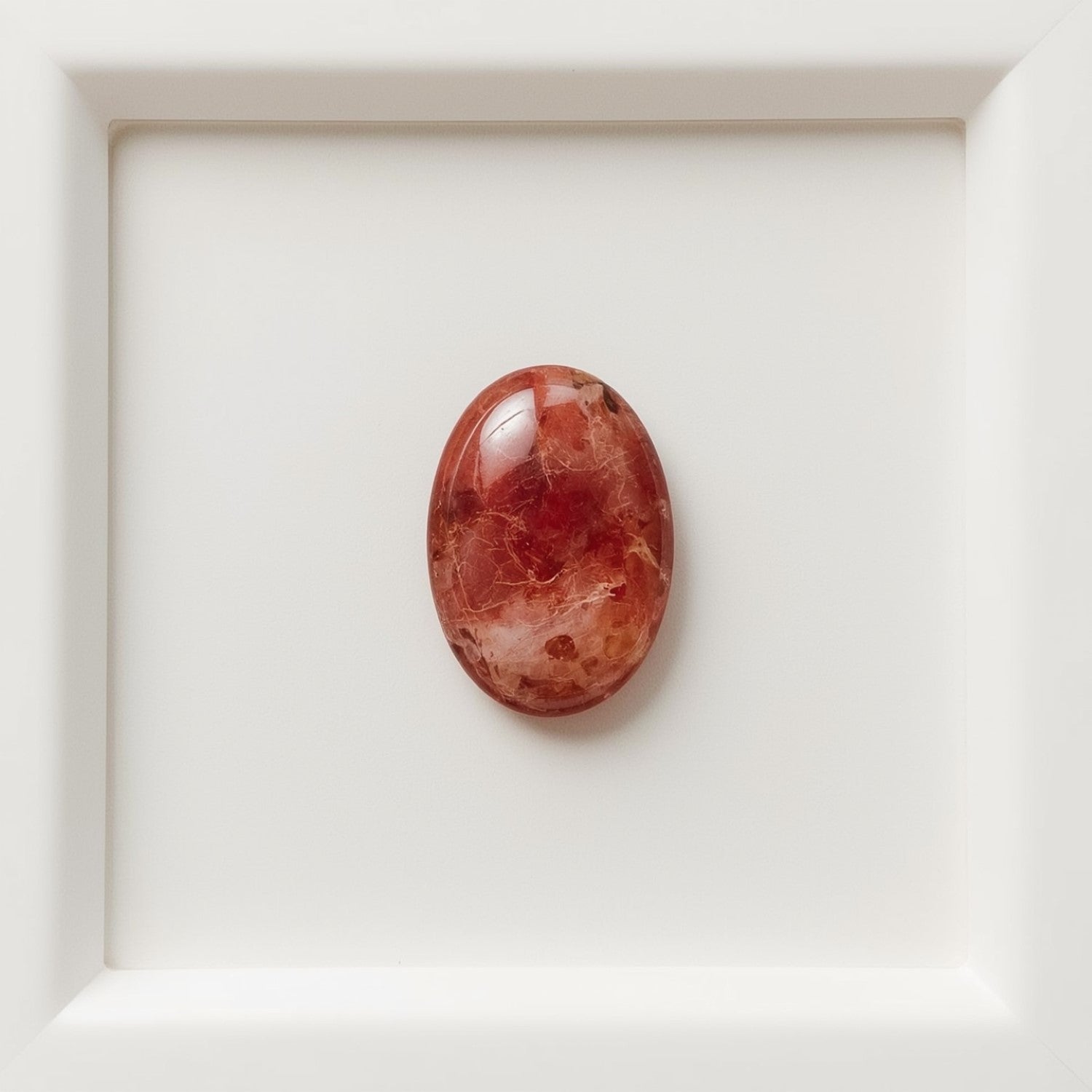 Roter Erdbeerquarz, 1 Stück, klein, 6 x 8 mm, ovaler Cabochon, roter Glanz, halbedelsteinartige lose Edelsteine Zweitbild