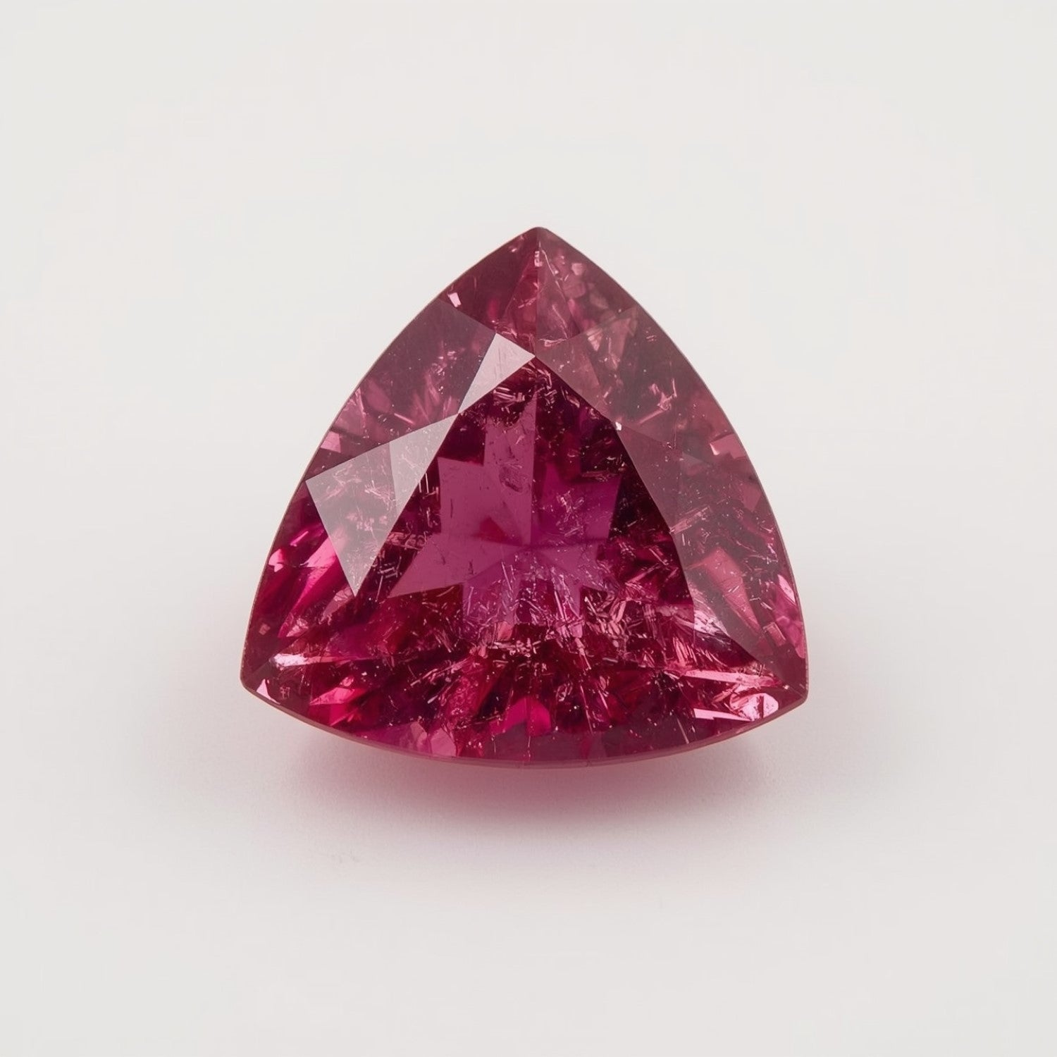 Ruby (GF) 1PC Chunky 16x16 MM Triangle Faceted Pink Pure Precious Loose Gems Imagen secundaria del producto
