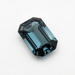 Schweizer Blautopas, 1 Stück, winziger 4 x 6 mm Smaragd, facettiert, blau, prächtige Halbedelsteine