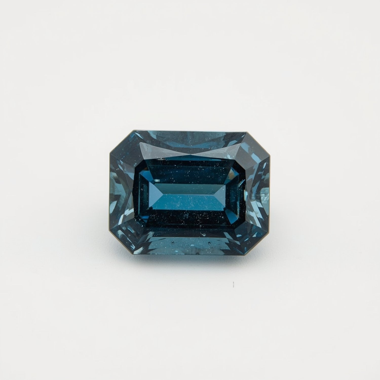 Swiss Blue Topaz 1PC Tiny 5x7 MM Emerald Faceted Blue Luster Semi Precious Loose Gems Huvudsaklig produktbild