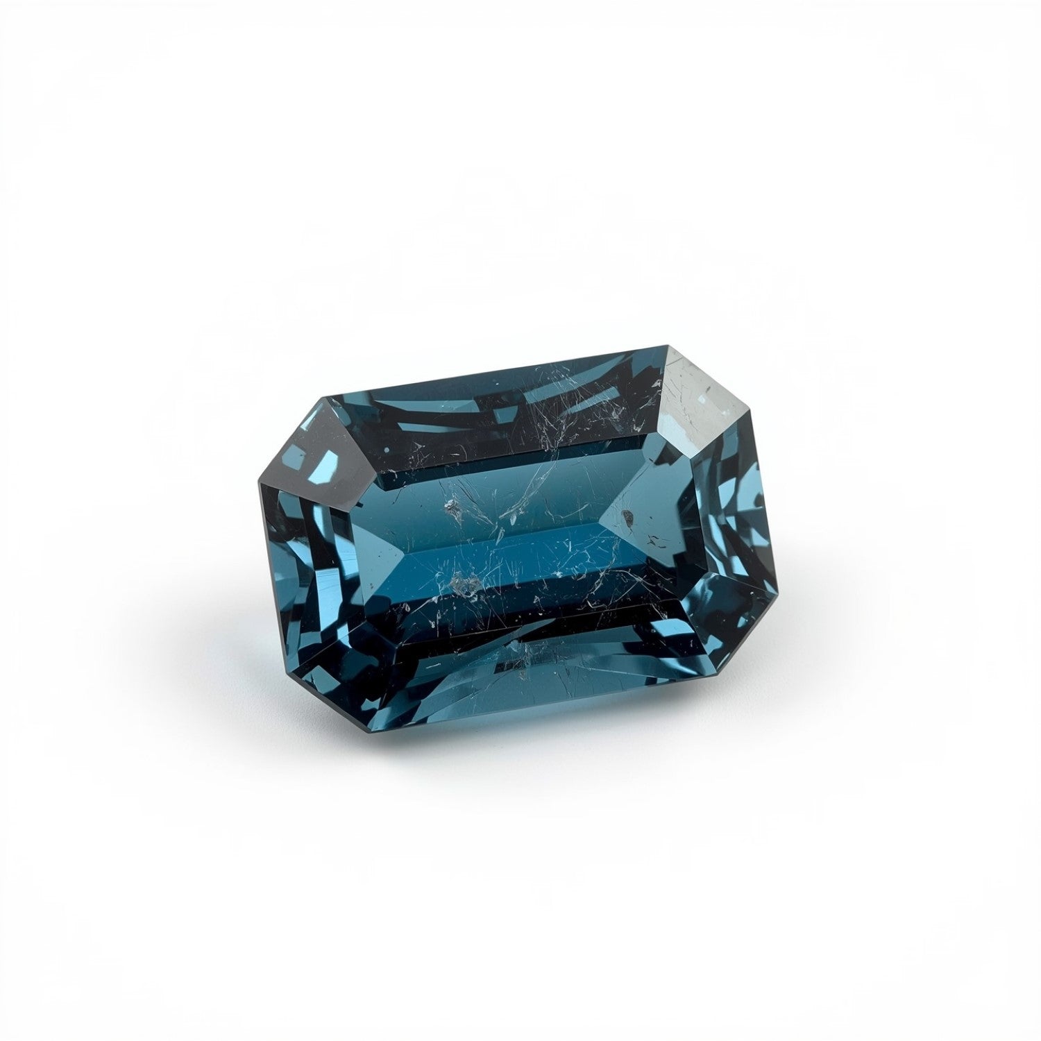 Swiss Blue Topaz 1PC Small 6x8 MM Emerald Faceted Blue Lustrous Semi Precious Loose Gemstone Huvudsaklig produktbild