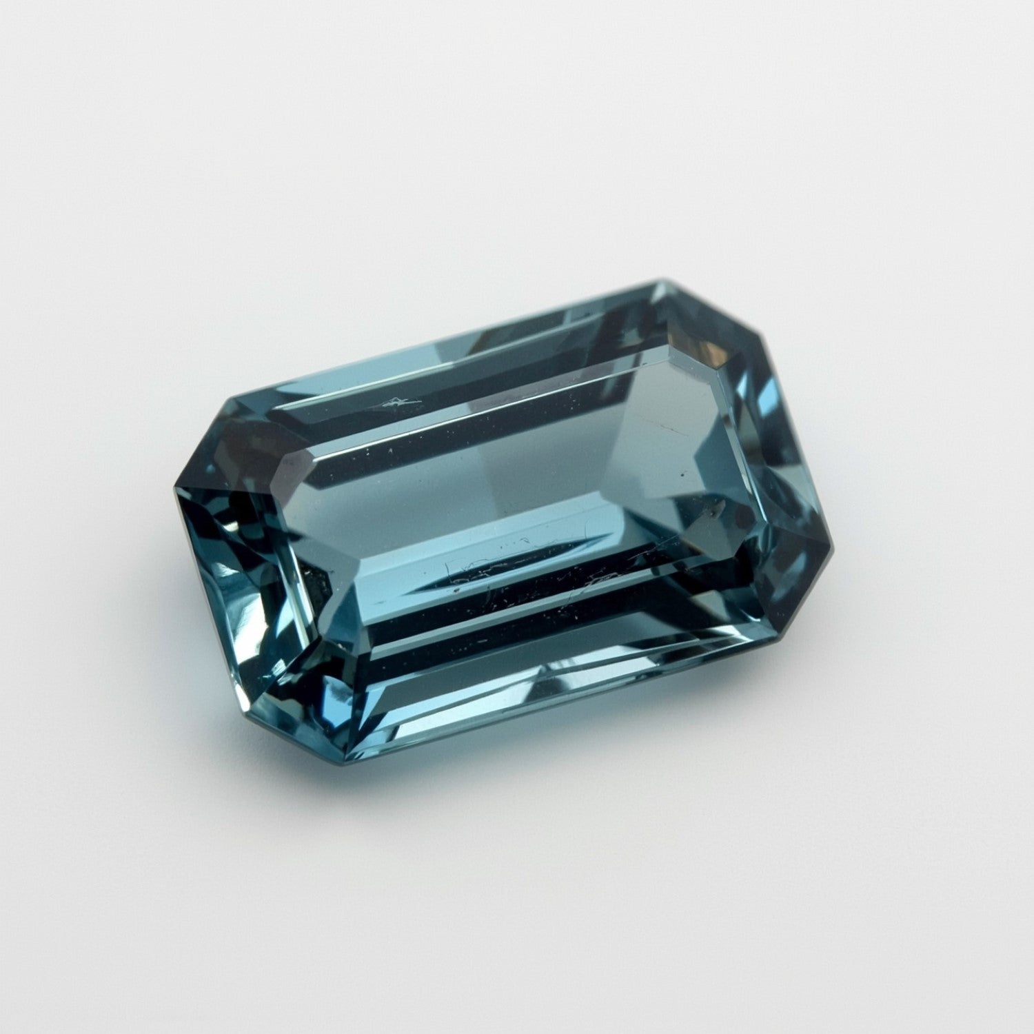Swiss Blue Topaz 1PC Small 6x8 MM Emerald Faceted Blue Lustrous Semi Precious Loose Gemstone Sekundär produktbild