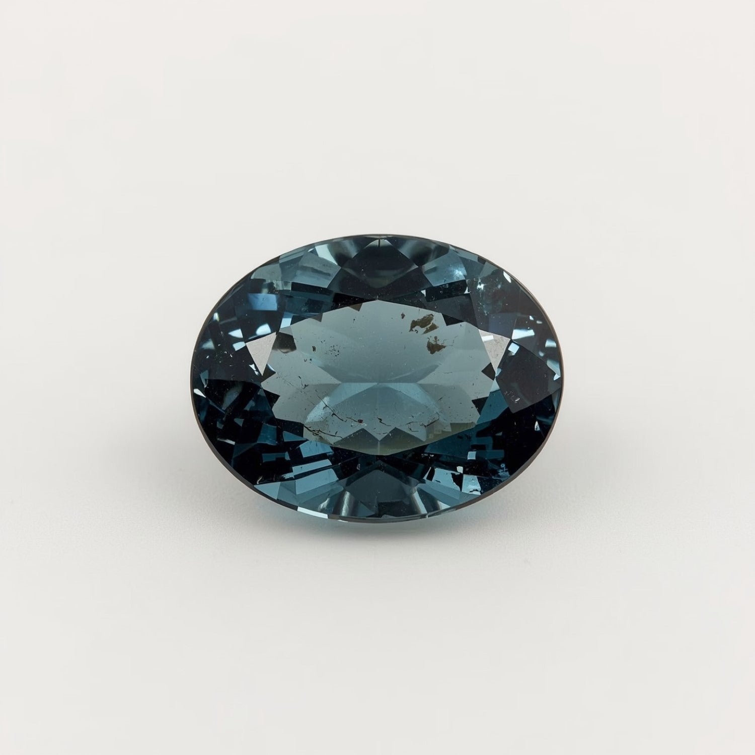 Swiss Blue Topaz 1PC Large 8x12 MM Oval Faceted Blue Fiery Semi Precious Gems Secundaire afbeelding
