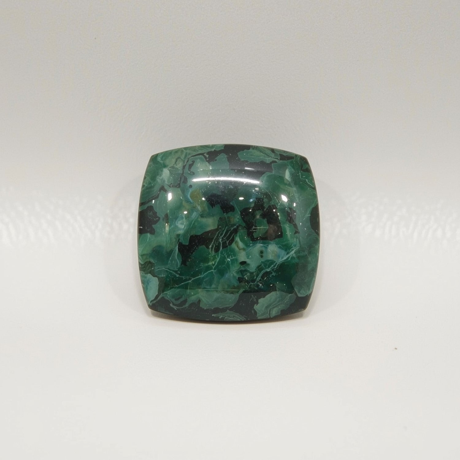 Serpentine 1PC Tiny 6x6 MM Cushion Cabochon Green Luster semi Precious Precious Gemstone メイン画像