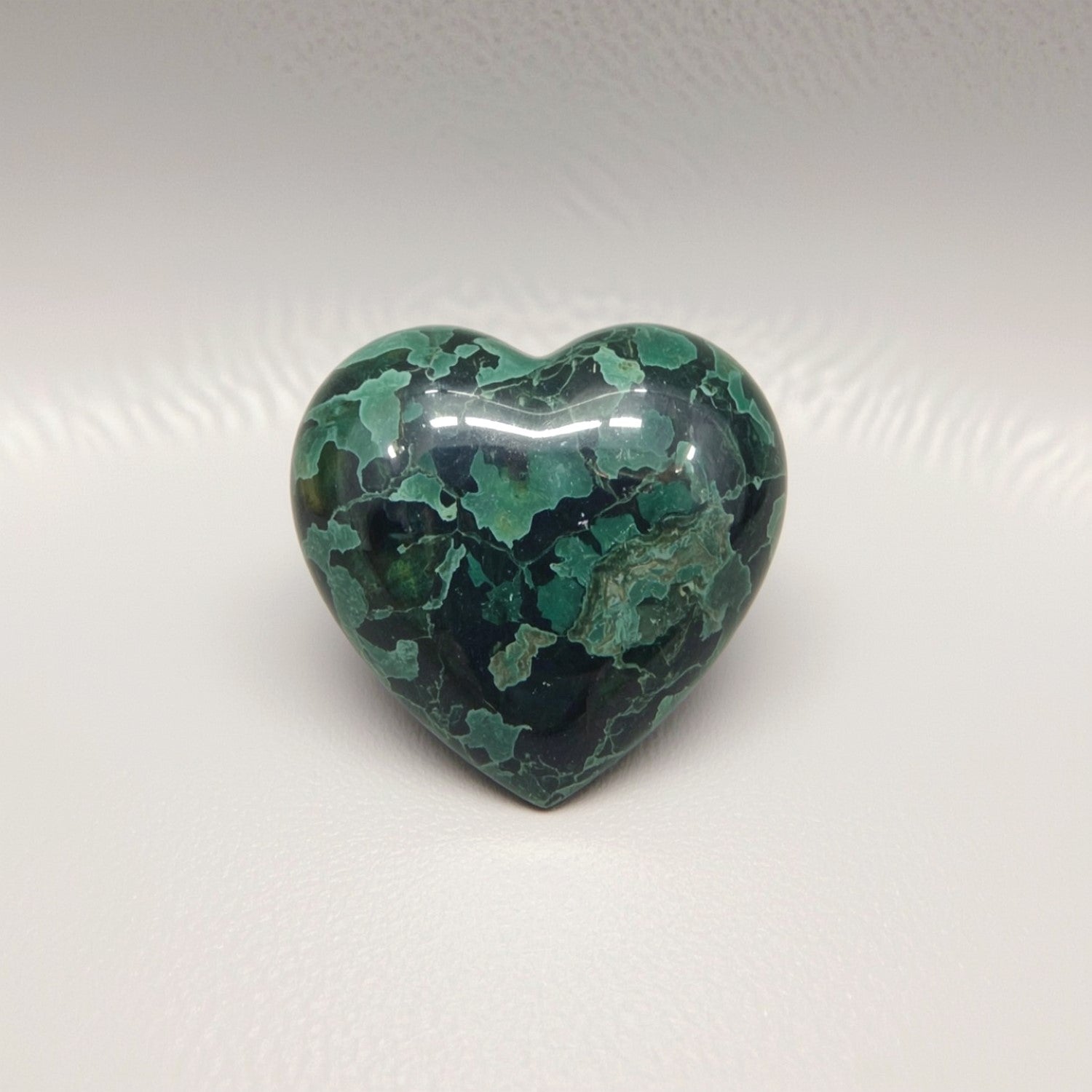 Serpentine 1PC Small 7x7 MM Heart Cabochon Green Brilliant semi Precious Loose Gems メイン画像