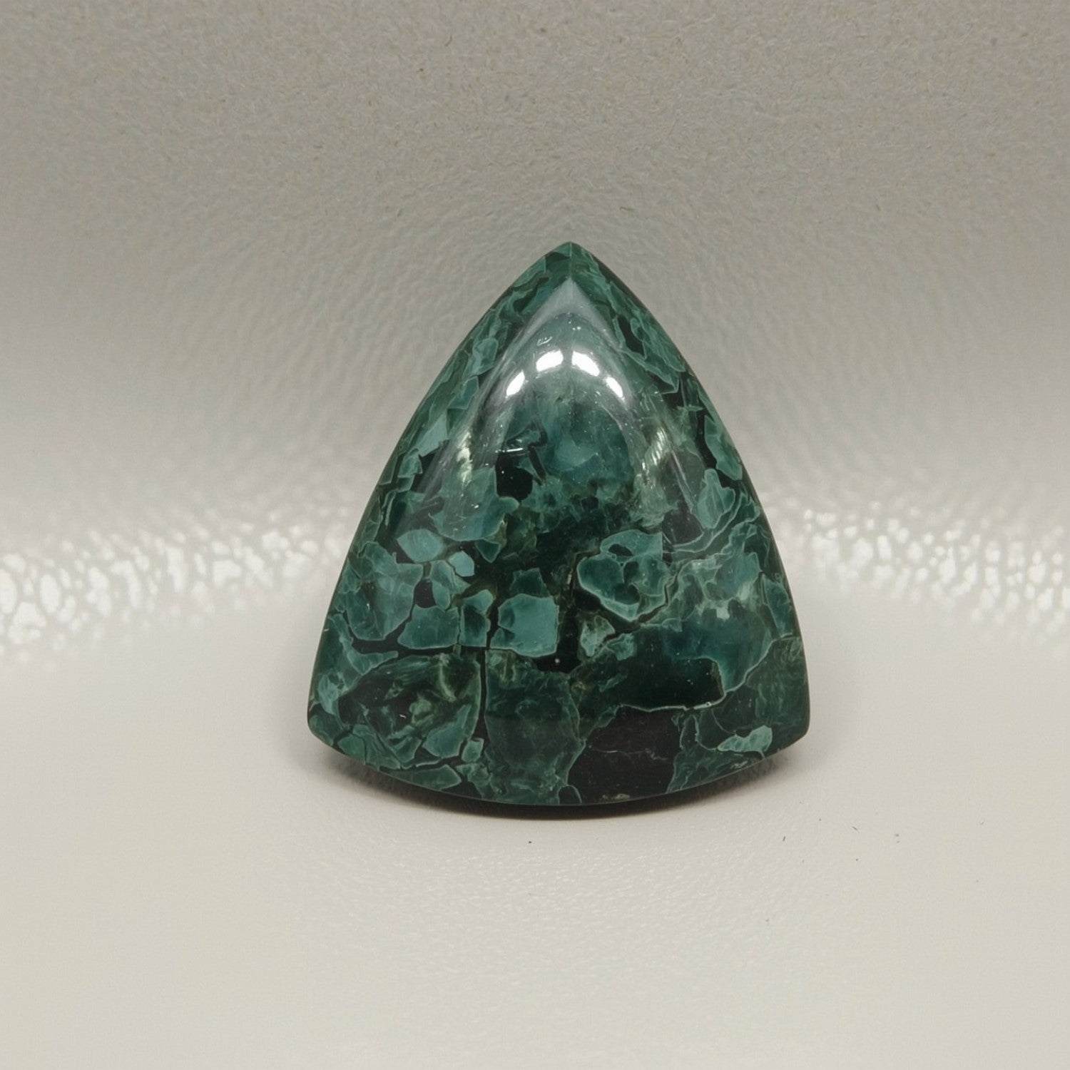 Serpentine 1PC Tiny 6x6 MM Triangle Cabochon Green Luster semi Precious Loose Gems Второстепенное изображение товара