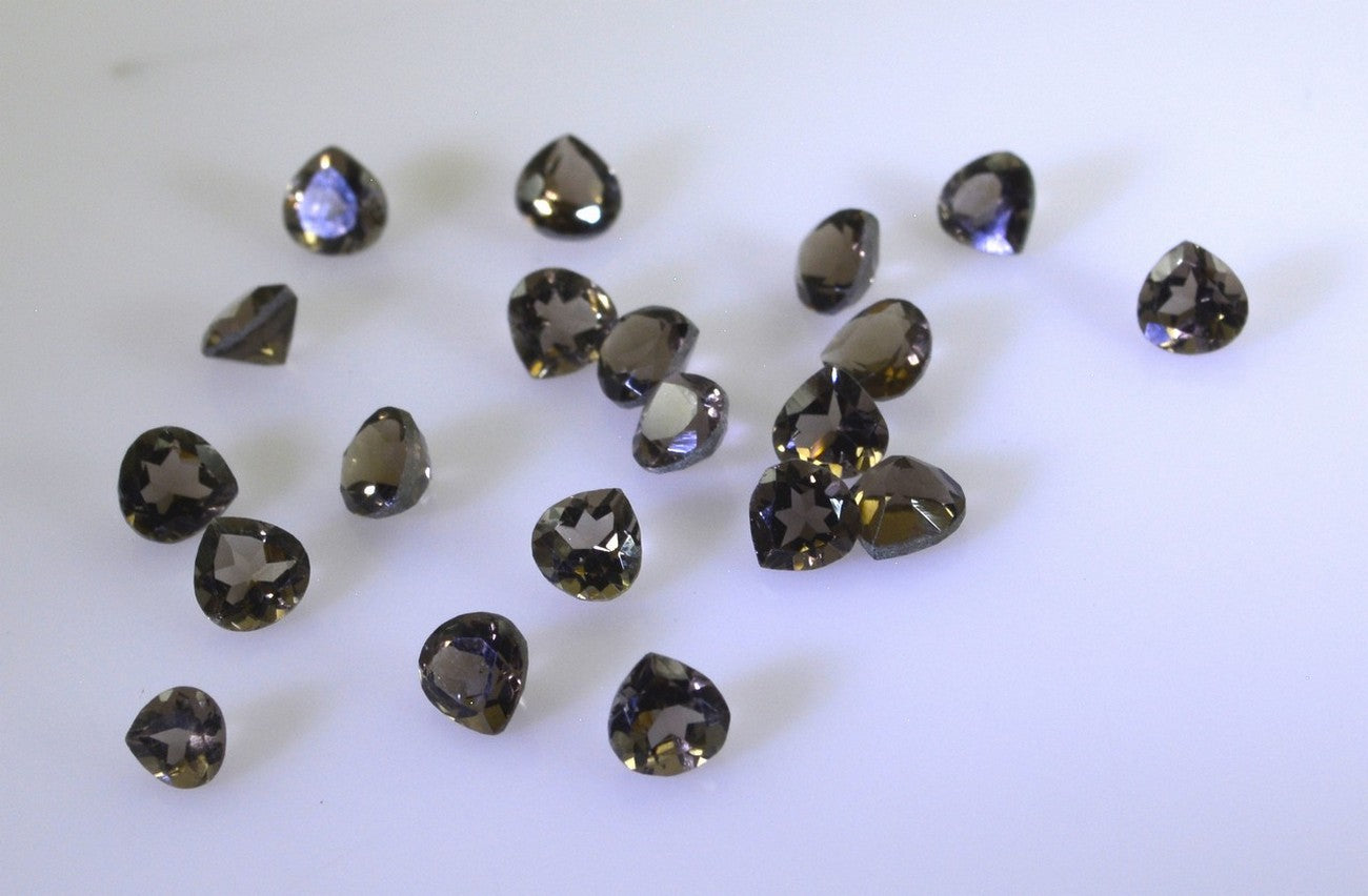 Smoky Quartz 10PC Tiny 5x5 MM Heart Faceted Brown Sparkling Semi Precious Loose Gemstone Immagine principale del prodotto