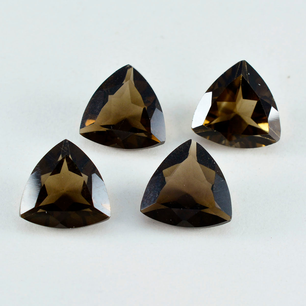 Smoky Quartz 1PC Large 10x10 MM Triangle Faceted Brown Shine Semi Precious Loose Gemstones Image principale du produit