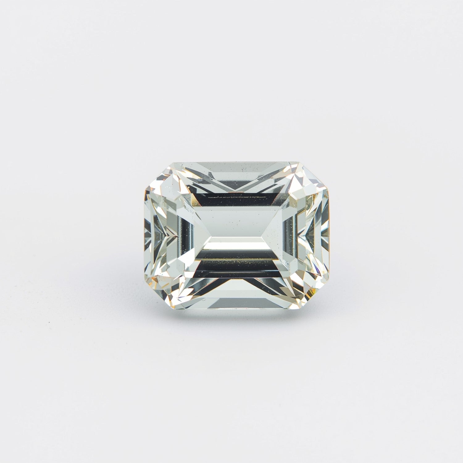 White Topaz 1PC Tiny 3x5 MM Emerald Faceted White Luster Semi Precious Loose Gems Sekundär produktbild