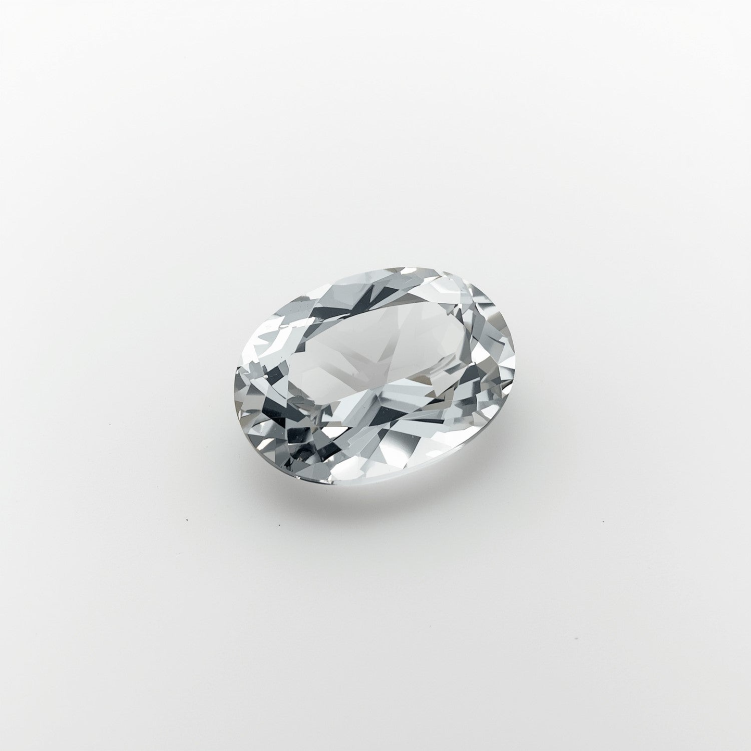 White Topaz 1PC Small 6x8 MM Oval Faceted White Natural Semi Precious Gems Hoofdafbeelding