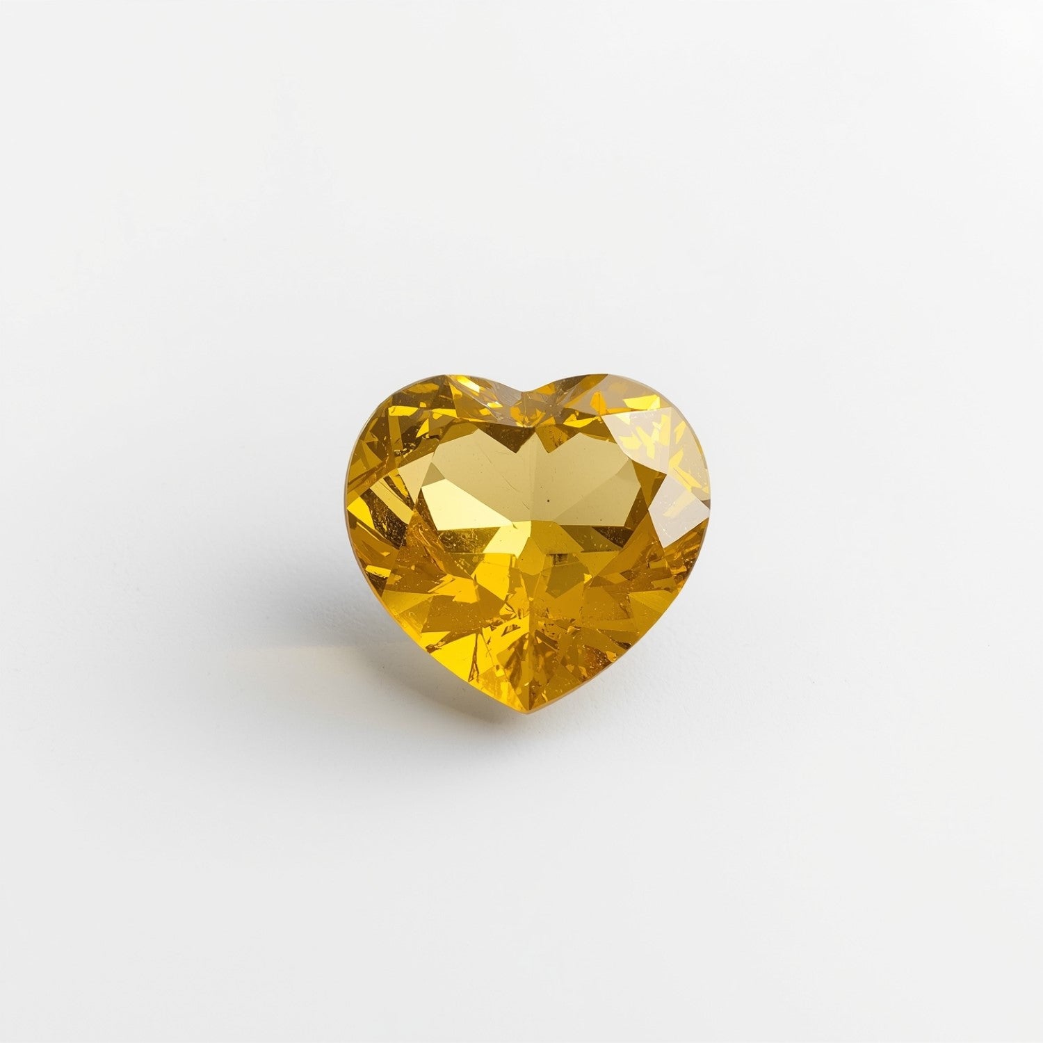 Yellow Sapphire 10PC Tiny 3x3 MM Heart Faceted Yellow Fiery Precious Gems Immagine principale del prodotto