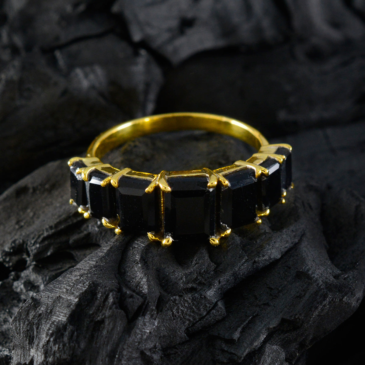 Riyo exportateur bague en argent avec placage en or jaune pierre d'onyx noir forme octogonale réglage de broche bijoux de mode bague du vendredi noir