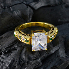 Riyo Wunderschöner Silberring mit gelber Vergoldung, Smaragd-CZ-Stein, achteckige Krappenfassung, individueller Schmuck, Weihnachtsring