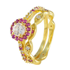 Anillo de plata a granel riyo con anillo con engaste de punta de forma redonda de piedra de rubí cz chapado en oro amarillo