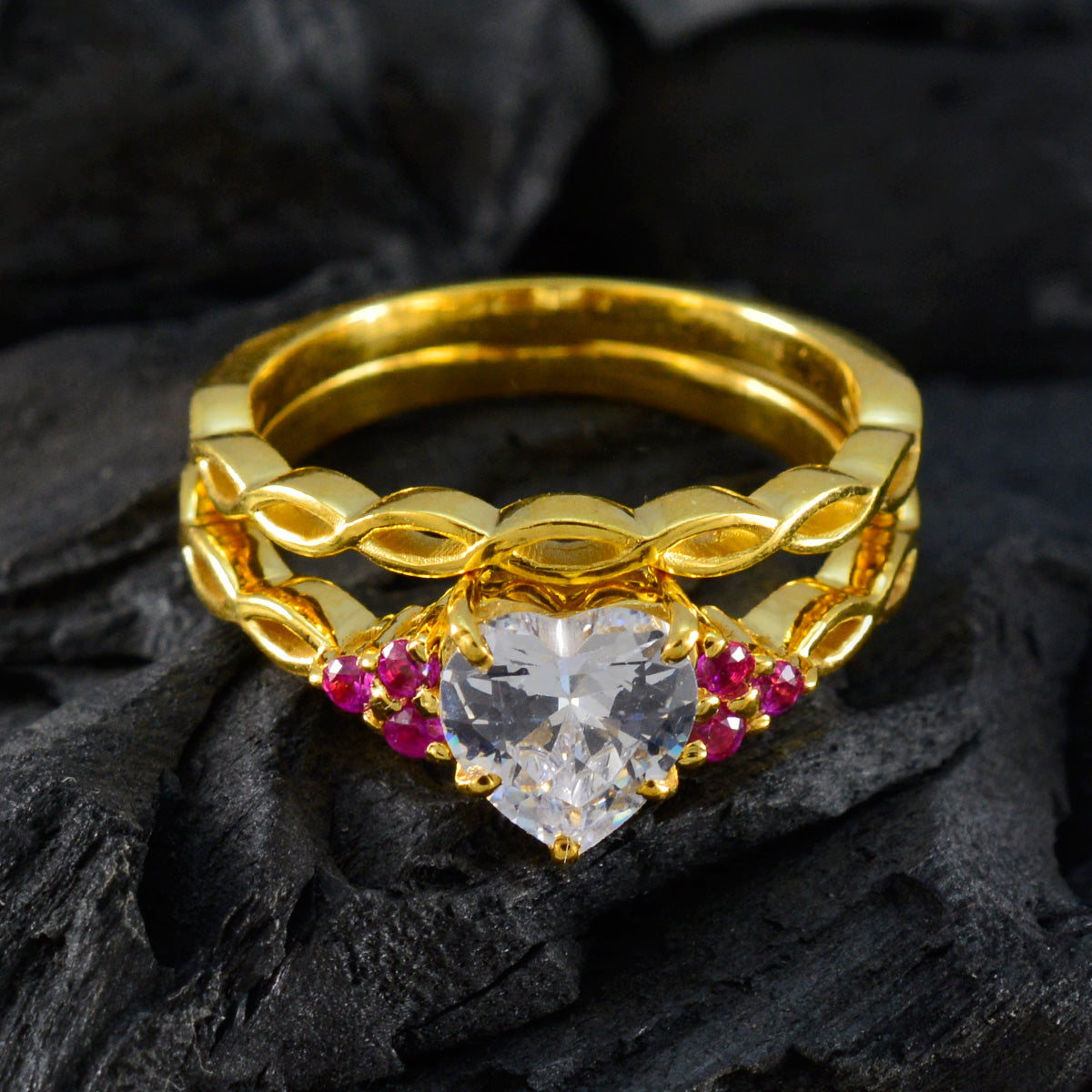 Anillo de plata completo riyo con chapado en oro amarillo, piedra de rubí cz, ajuste de punta en forma de corazón, joyería de moda, anillo de halloween