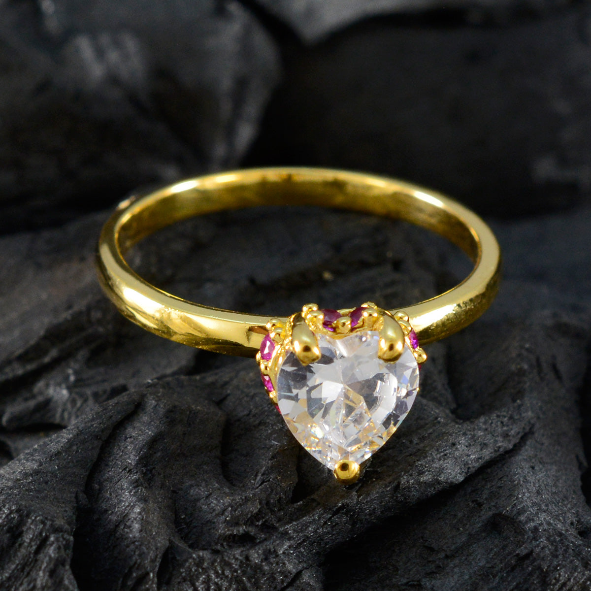 Riyo Aangepaste zilveren ring met geelgouden robijn CZ-steen Hartvorm Prong Setting Designer-sieraden