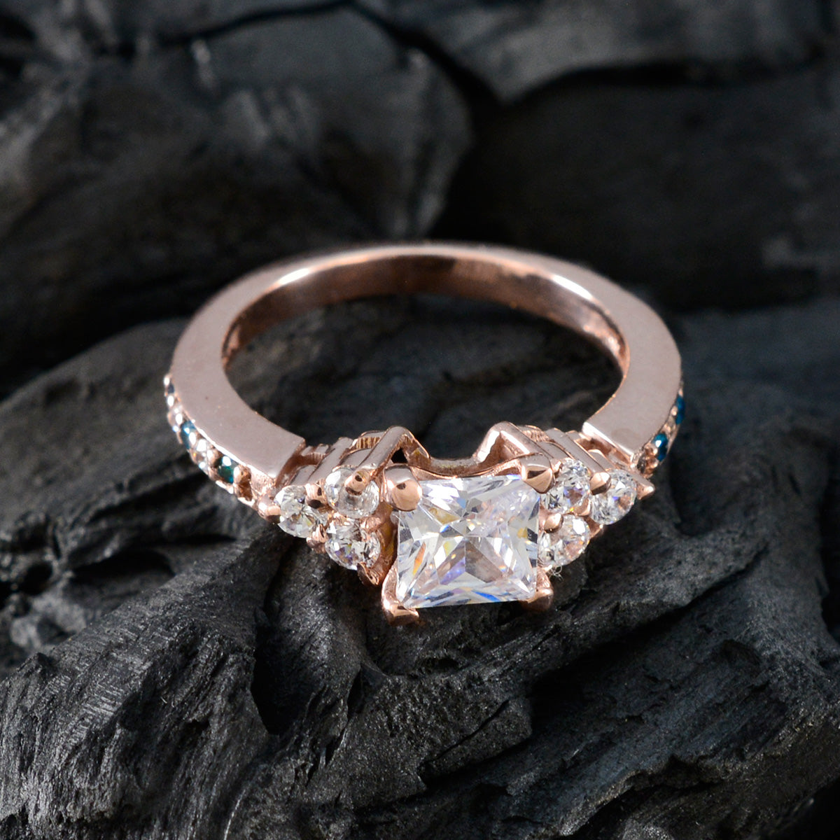 Riyo Bulk zilveren ring met roségouden blauwe topaas CZ-steen vierkante vorm Prong Setting bruidssieraden Pasen-ring