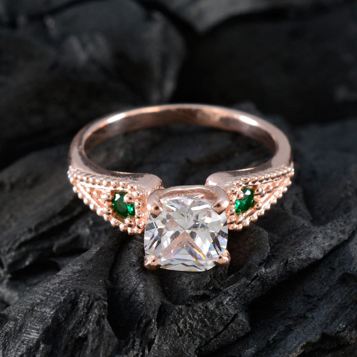 Riyo Desirable Silberring mit Rosévergoldung, Smaragd-CZ-Stein, kissenförmige Krappenfassung, Brautschmuck, Valentinstagsring