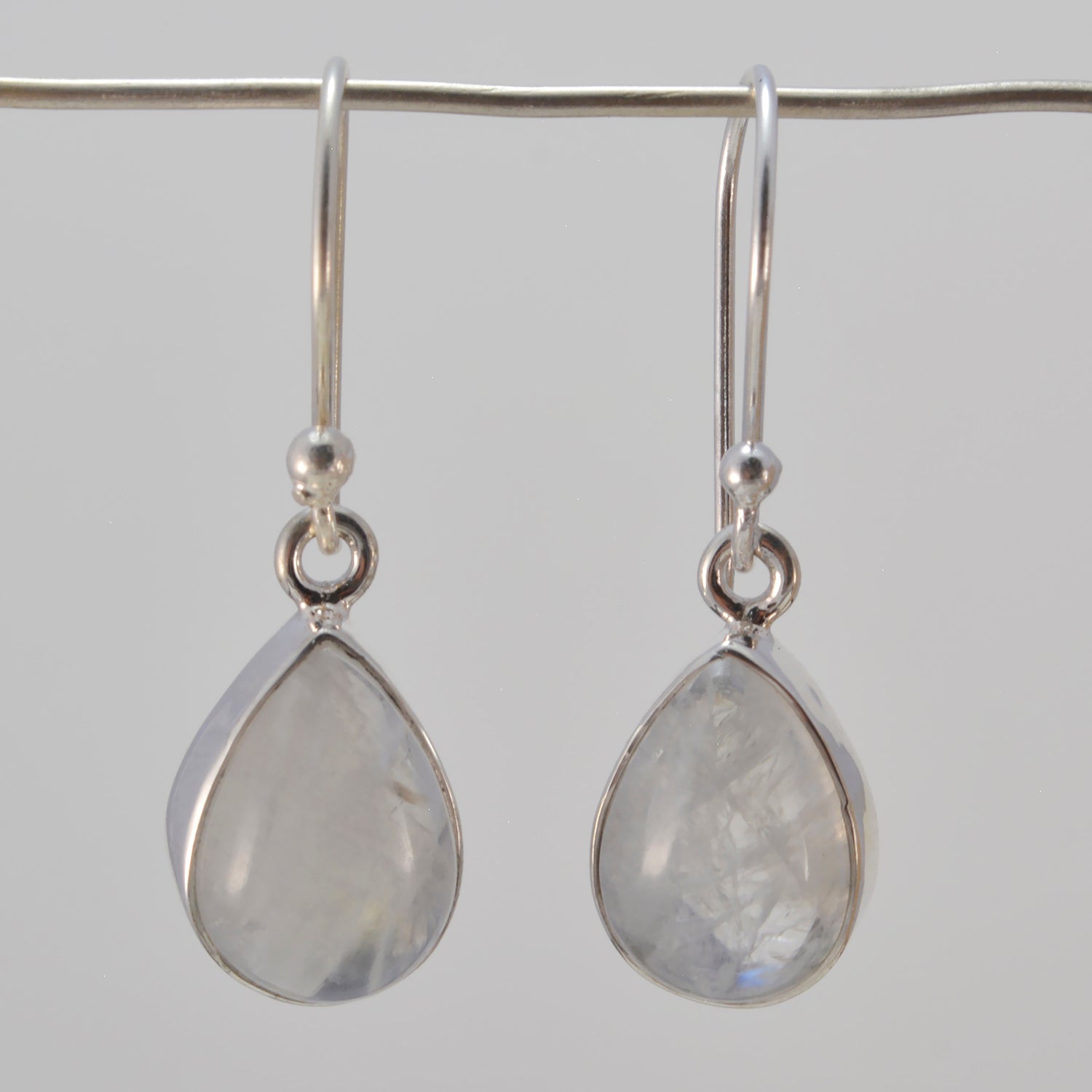 Riyo Good Gemstones pear Cabochon White Rainbow Moonstone Silver Earring gift for mom